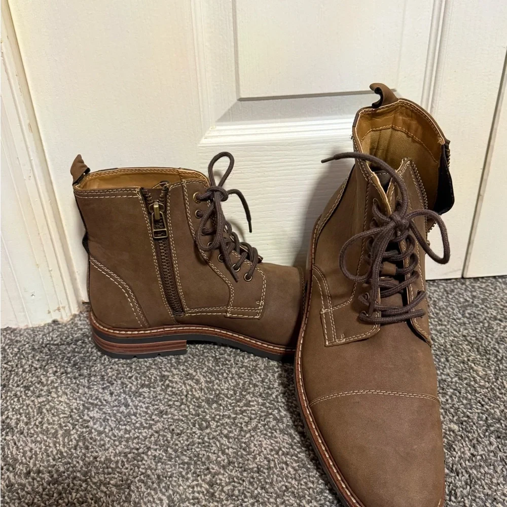 Dockers‎ Brown Lace-Up Boots with Side Zipper